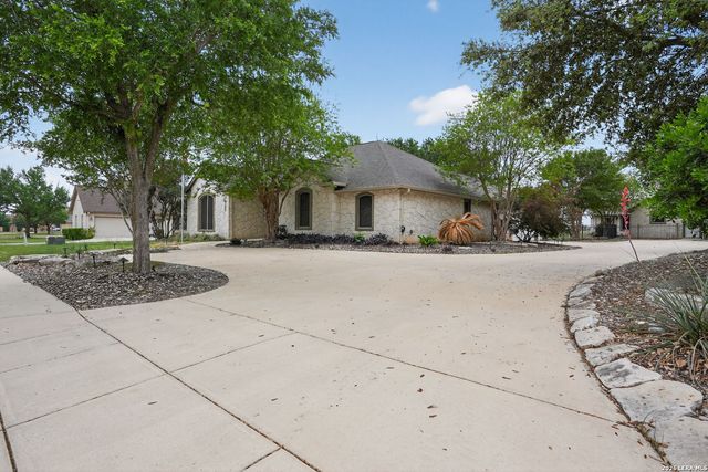 133 private road 4664, Castroville, TX 78009
