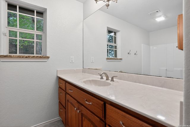 133 private road 4664, Castroville, TX 78009