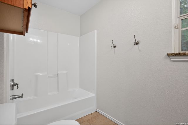 133 private road 4664, Castroville, TX 78009