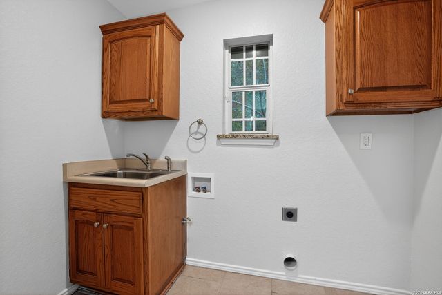 133 private road 4664, Castroville, TX 78009