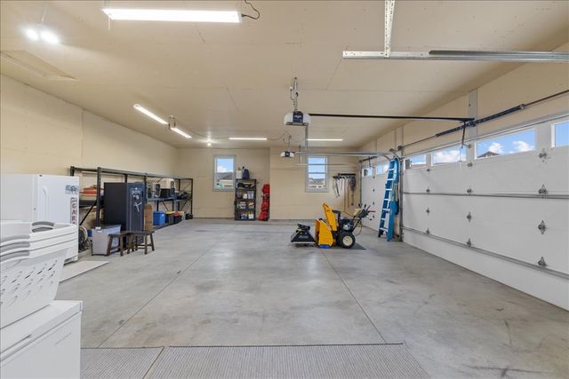 301 Feldspar WAY, Billings, MT 59106