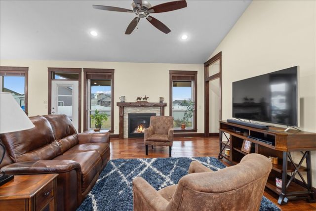 301 Feldspar WAY, Billings, MT 59106