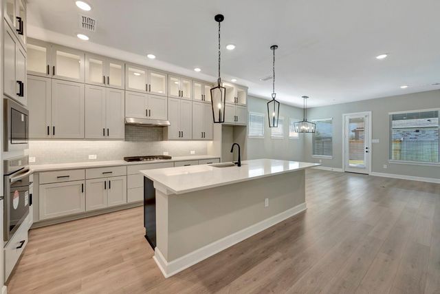 11903 Greenwood Drive, Mont Belvieu, TX 77523