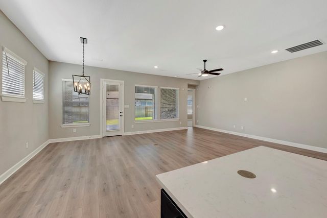 11903 Greenwood Drive, Mont Belvieu, TX 77523