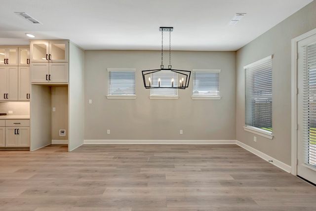11903 Greenwood Drive, Mont Belvieu, TX 77523