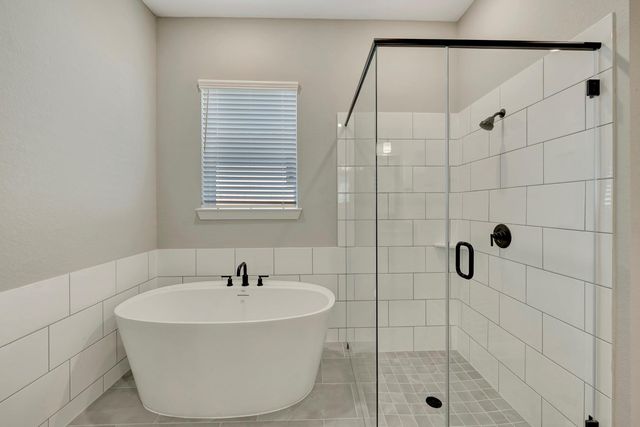 11903 Greenwood Drive, Mont Belvieu, TX 77523