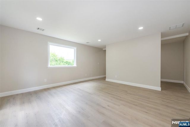 2 New Mashipacong Road, Montague, NJ 07827