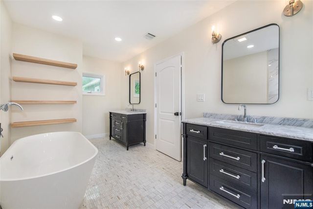 2 New Mashipacong Road, Montague, NJ 07827