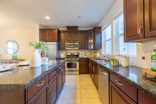 625 Staley Ave, Hayward, CA 94541