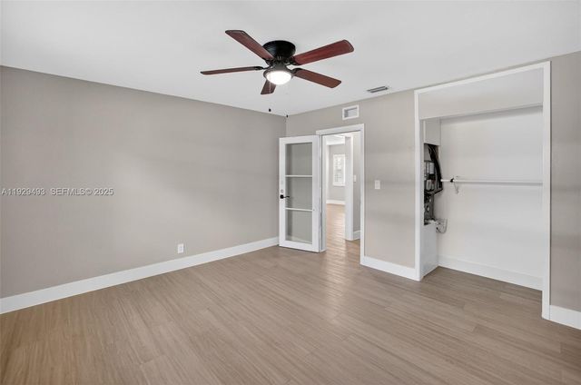 1015 NE 17th Ct, Fort Lauderdale, FL 33305