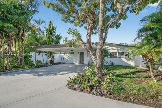 1015 NE 17th Ct, Fort Lauderdale, FL 33305