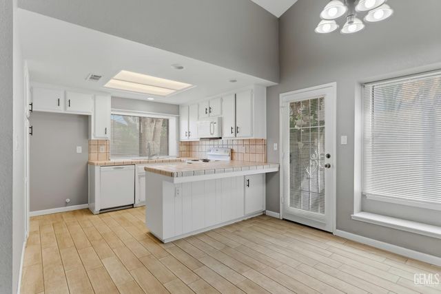 4200 Ryder Lane, Bakersfield, CA 93311