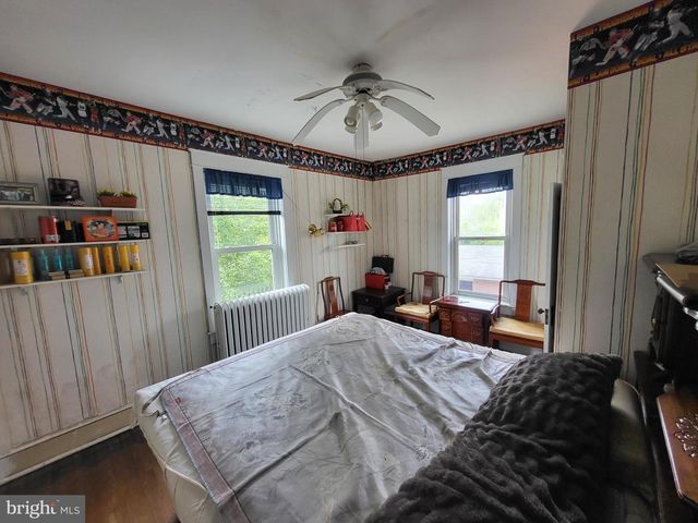 24 CHURCH ST, Mercersburg, PA 17236
