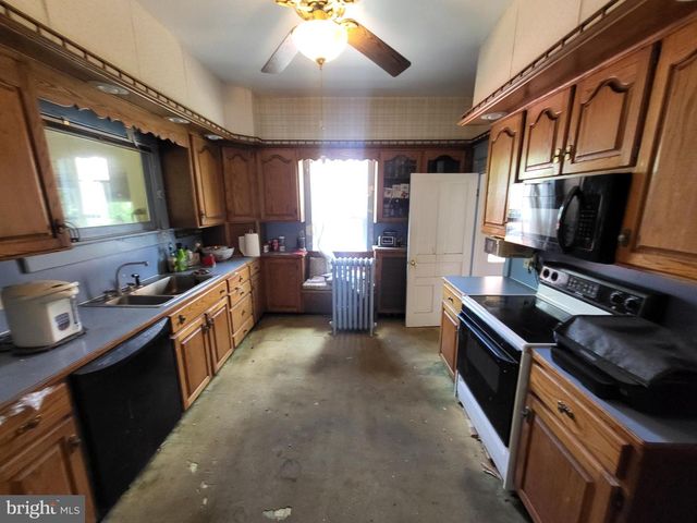 24 CHURCH ST, Mercersburg, PA 17236