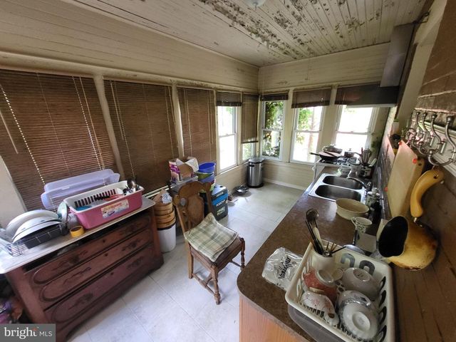 24 CHURCH ST, Mercersburg, PA 17236