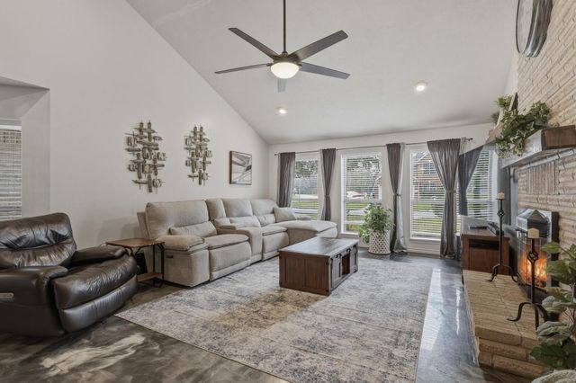 16202 Sting Ray Drive, Crosby, TX 77532