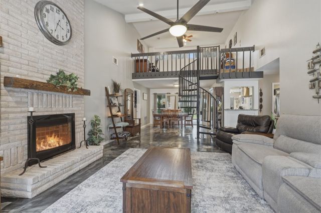 16202 Sting Ray Drive, Crosby, TX 77532