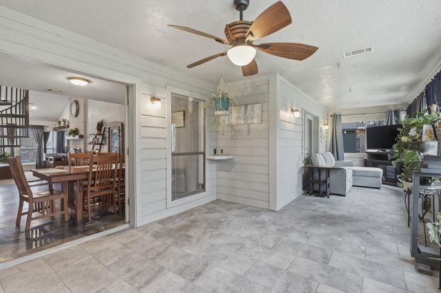 16202 Sting Ray Drive, Crosby, TX 77532