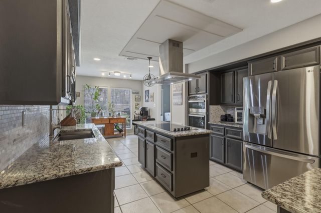 16202 Sting Ray Drive, Crosby, TX 77532