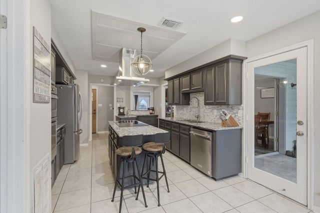 16202 Sting Ray Drive, Crosby, TX 77532