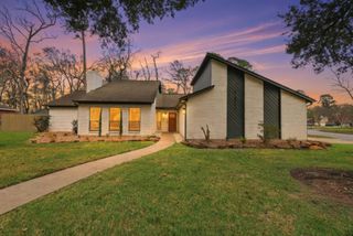 16202 Sting Ray Drive, Crosby, TX 77532