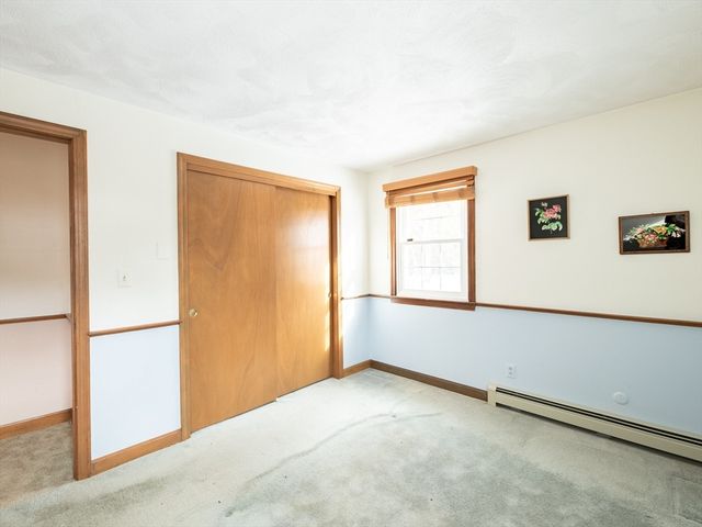 19 Greenview Dr, Plymouth, MA 02360