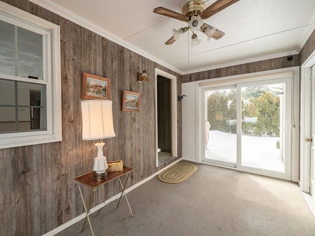 19 Greenview Dr, Plymouth, MA 02360