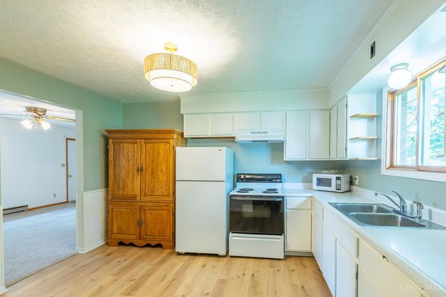 99 Newstedt Avenue, West Union, OH 45693