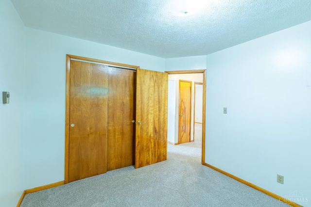 99 Newstedt Avenue, West Union, OH 45693