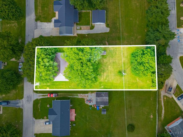 99 Newstedt Avenue, West Union, OH 45693