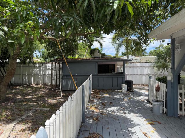 4655 Appaloosa Street, West Palm Beach, FL 33417