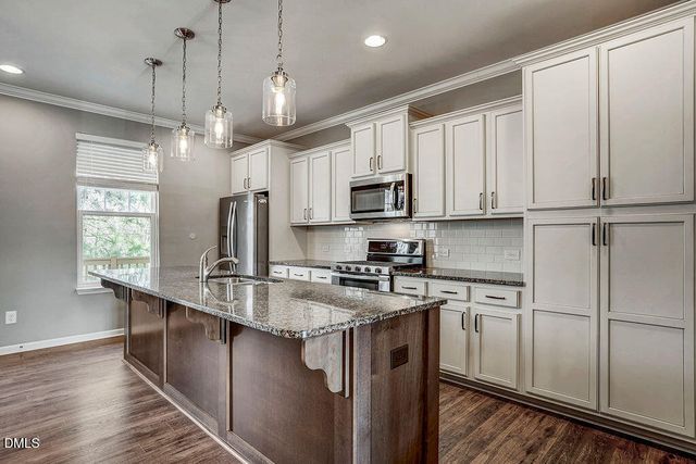 529 Metro Station, Apex, NC 27502