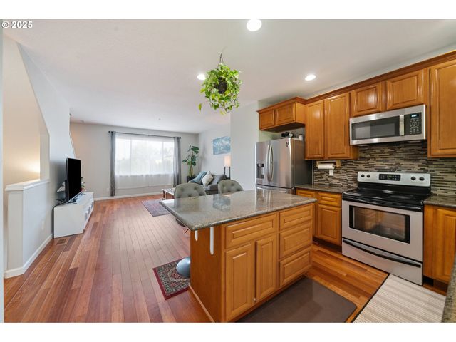 2619 Se 109TH Ave, Portland, OR 97266