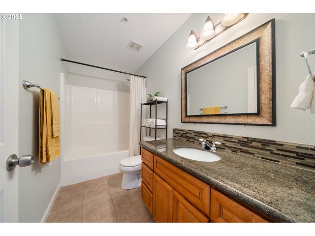 2619 Se 109TH Ave, Portland, OR 97266