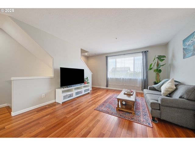2619 Se 109TH Ave, Portland, OR 97266
