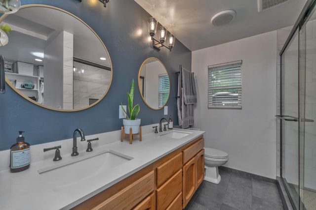 2320 Old Blair Mill Rd, Pollock Pines, CA 95726