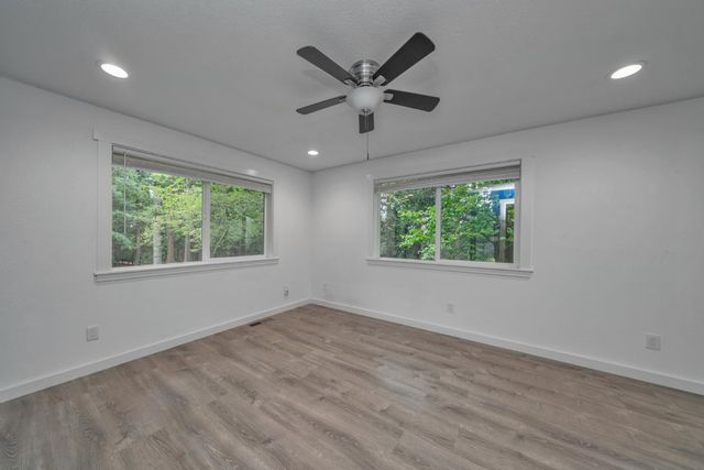 2320 Old Blair Mill Rd, Pollock Pines, CA 95726