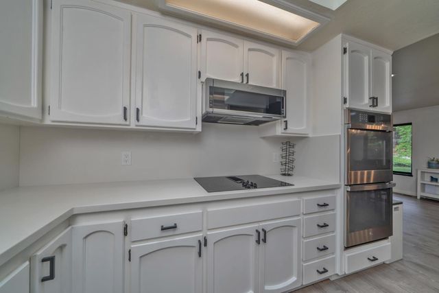 2320 Old Blair Mill Rd, Pollock Pines, CA 95726