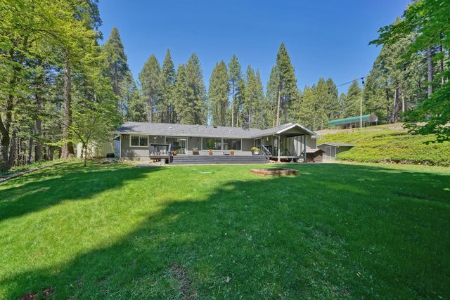 2320 Old Blair Mill Rd, Pollock Pines, CA 95726