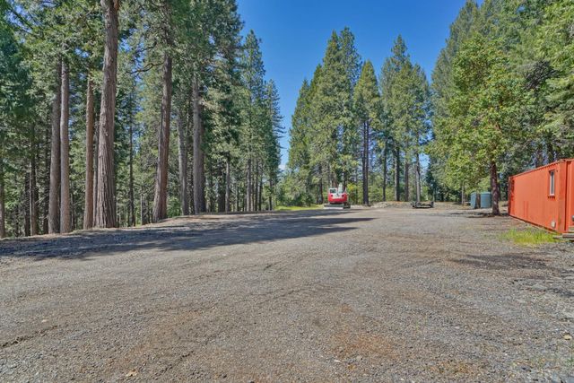 2320 Old Blair Mill Rd, Pollock Pines, CA 95726