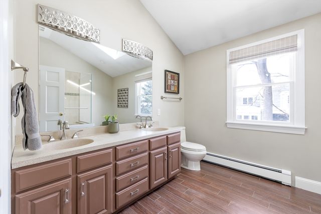 60 Douglas Rd, Needham, MA 02492