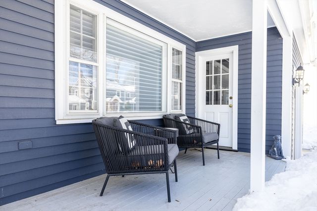 60 Douglas Rd, Needham, MA 02492