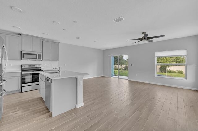 2827 NARCOOSSEE COMMONS WAY, St Cloud, FL 34771