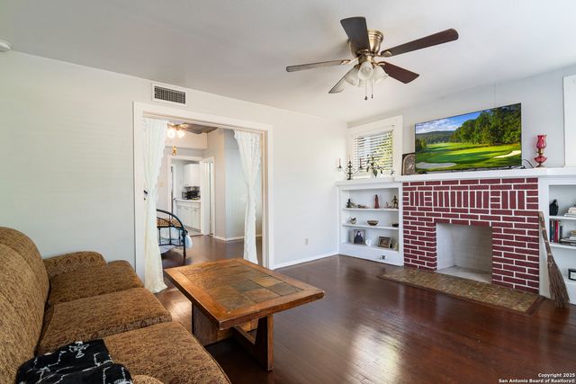 814 W magnolia, San Antonio, TX 78212