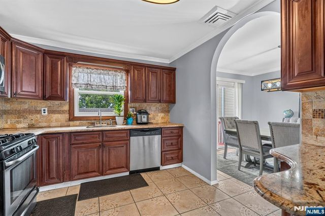 296 12th Place, Prospect Park, NJ 07508
