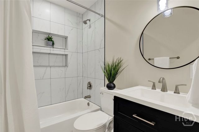 513 E 64th Street, Savannah, GA 31405