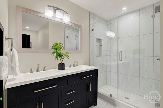 513 E 64th Street, Savannah, GA 31405