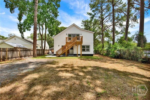 513 E 64th Street, Savannah, GA 31405