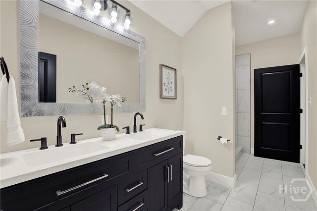 513 E 64th Street, Savannah, GA 31405