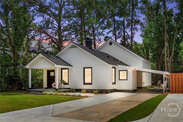 513 E 64th Street, Savannah, GA 31405
